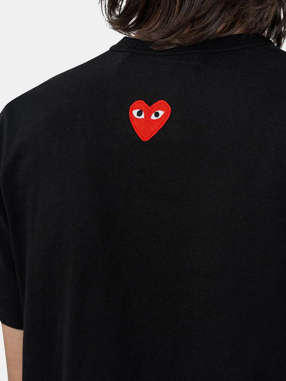 Black T-shirt with reverse heart